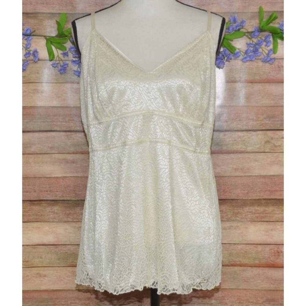 Cream Lace Sleeveless Camisole Top Adjustable Straps & Scalloped Hemline Plus 1X